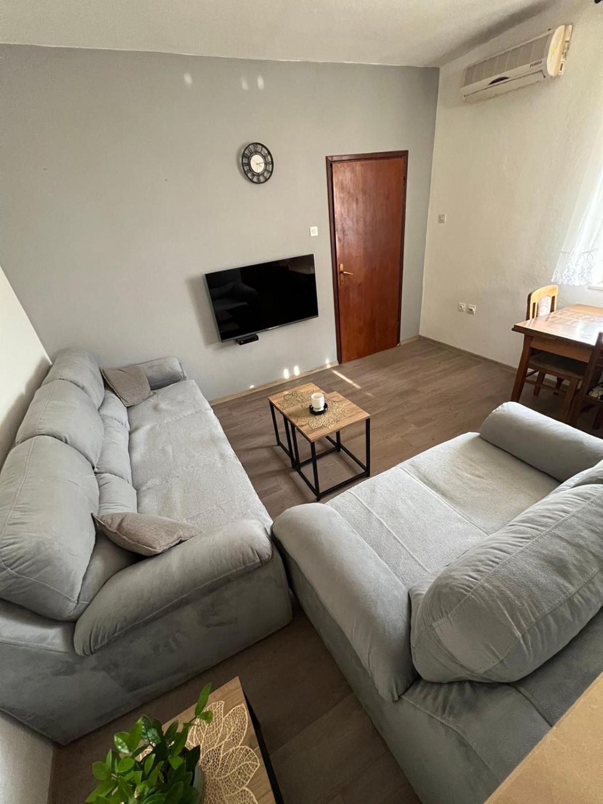 Apartman Saraba Trebinje Appartement Buitenkant foto